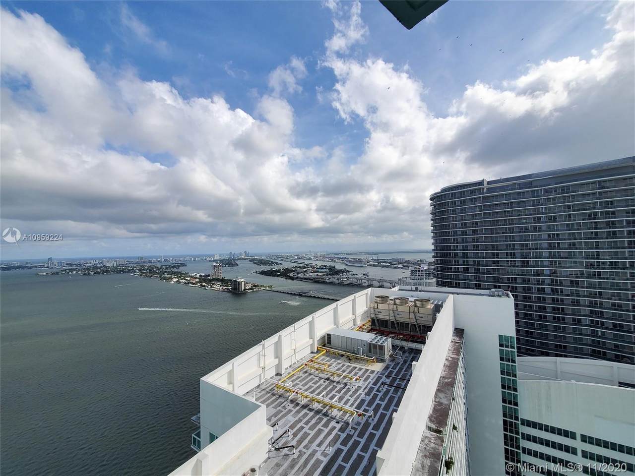 1900 Bayshore Dr - Photo 1