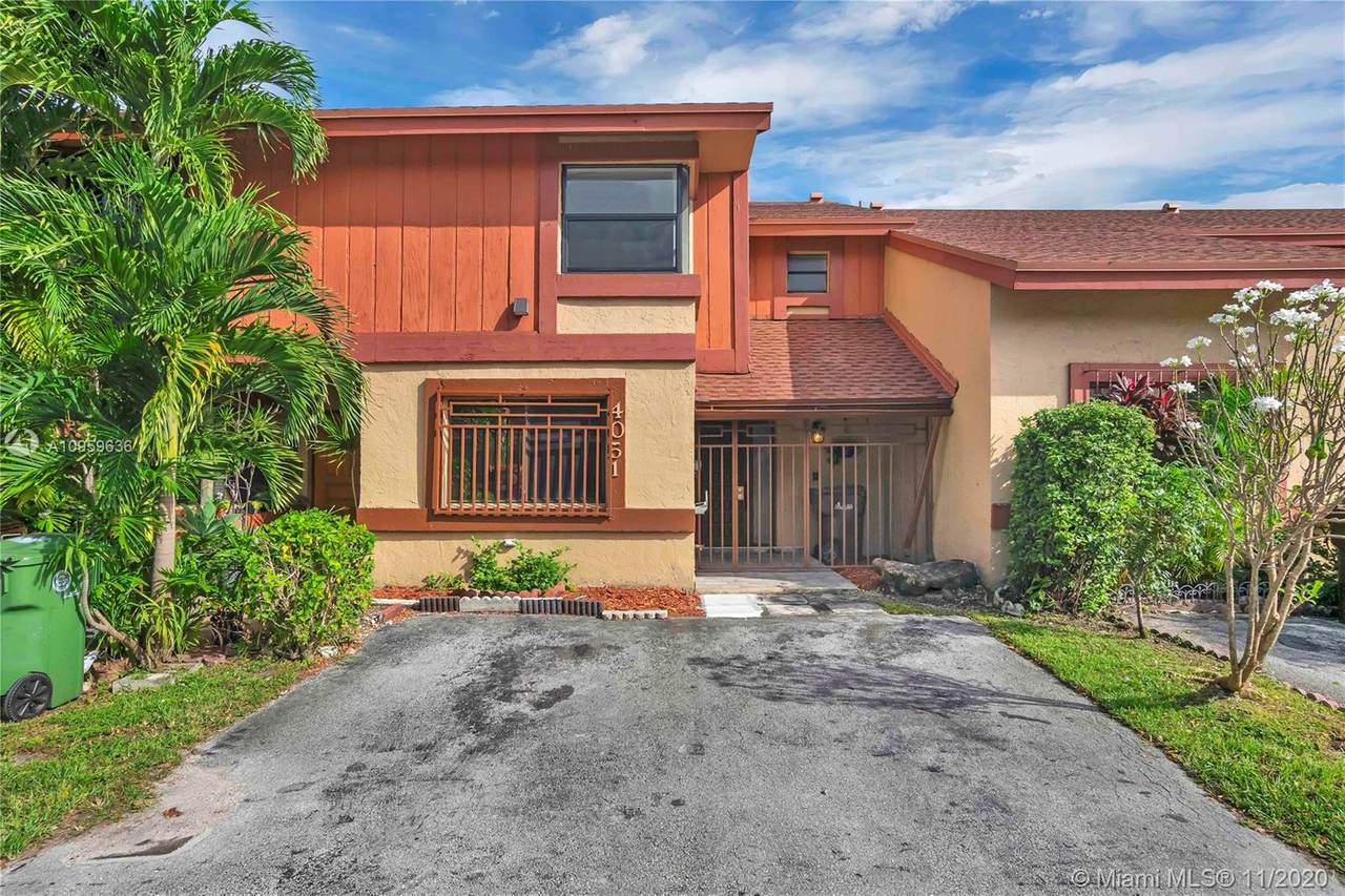 4051 8th Ln - Photo 1