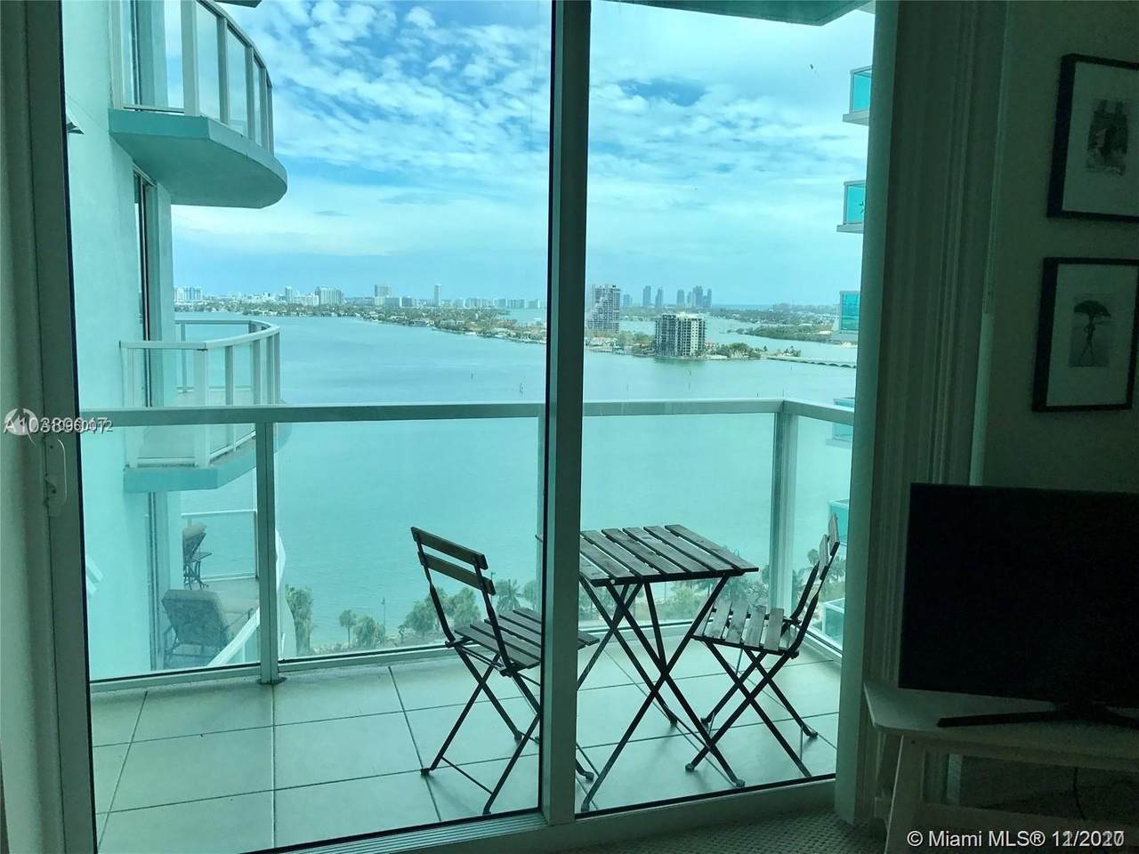 1900 Bayshore Dr - Photo 1