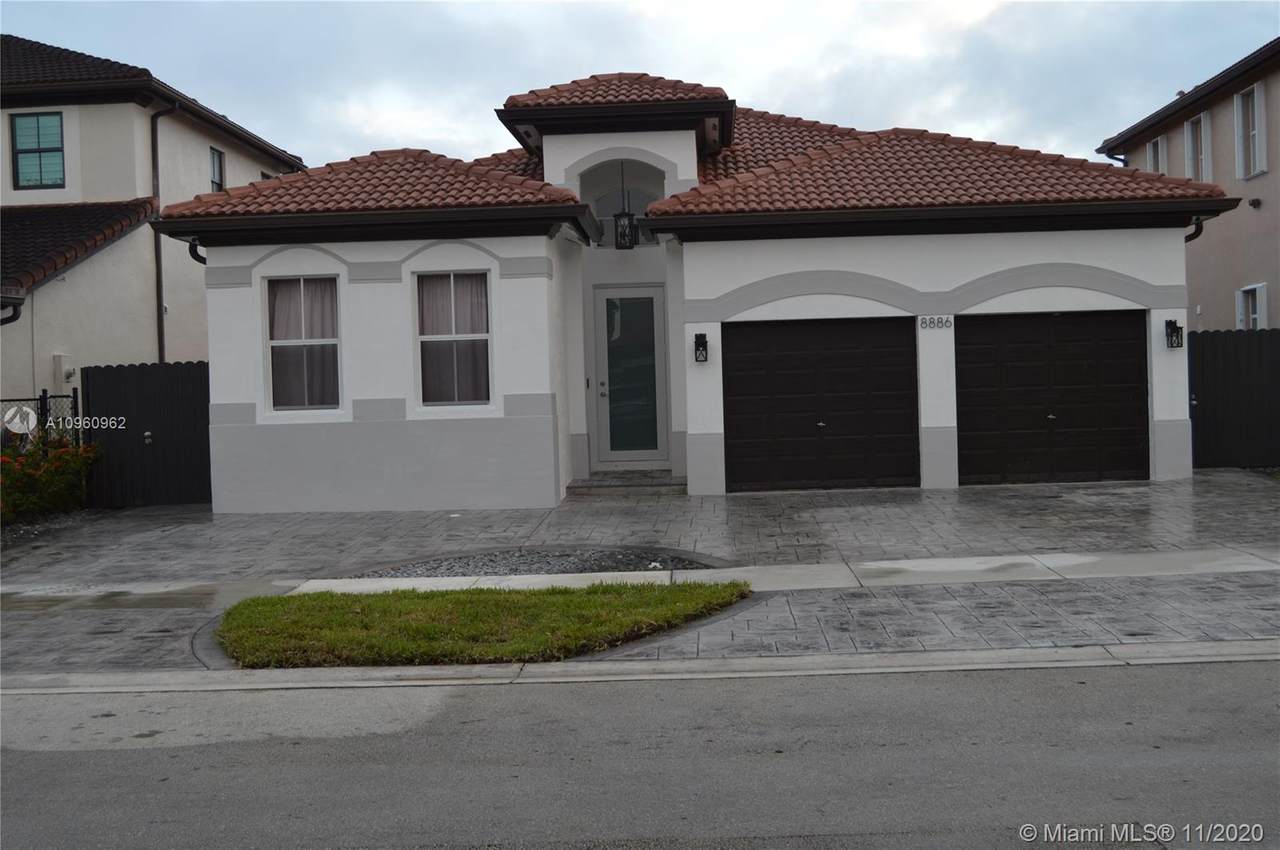 8886 184th St - Photo 1
