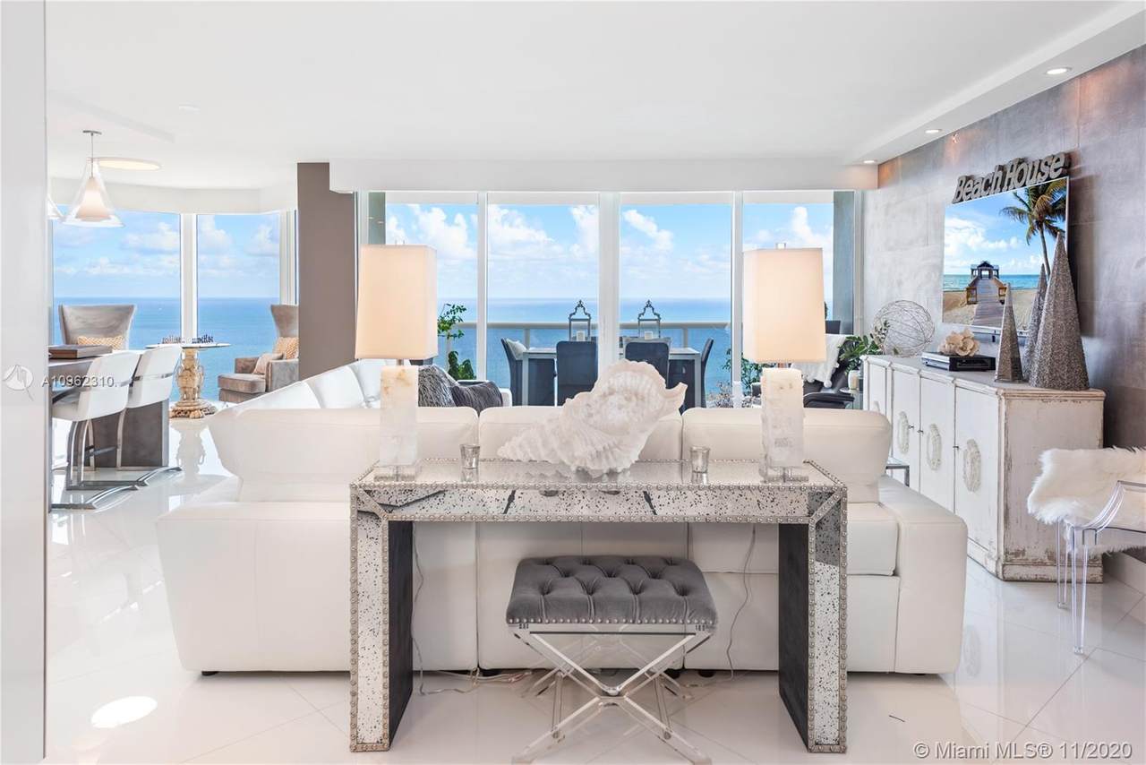 4775 Collins Ave - Photo 1