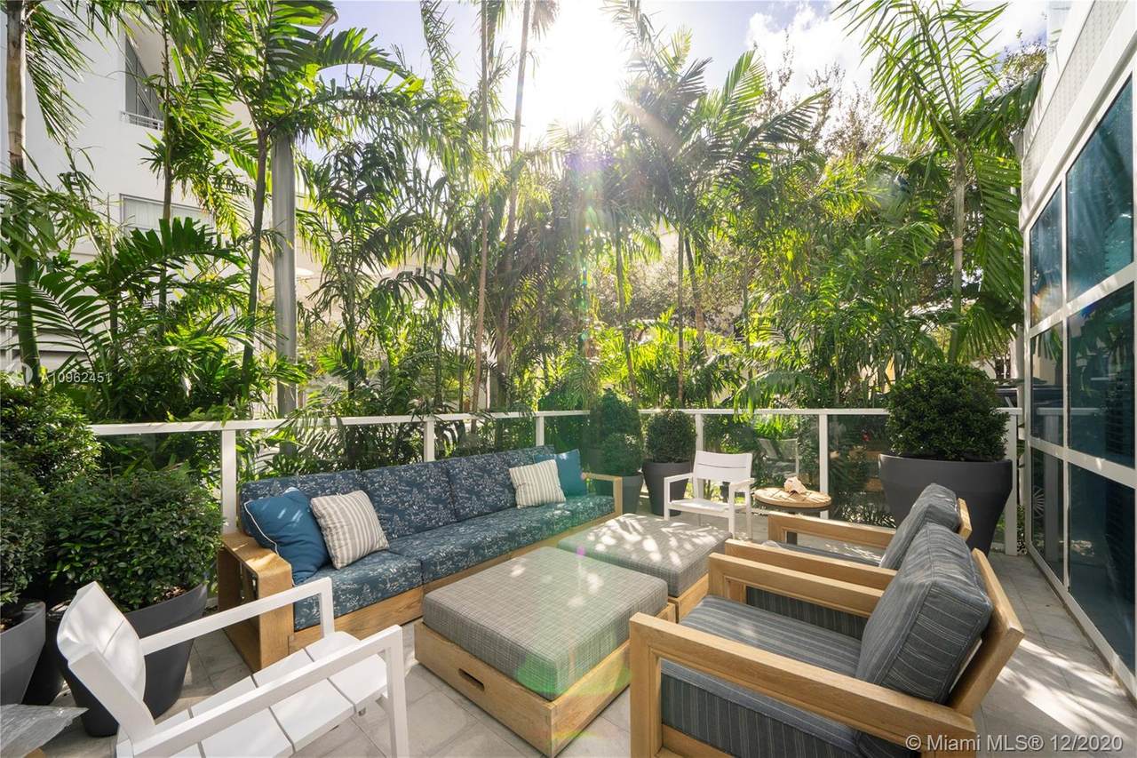 6103 Aqua Avenue - Photo 1
