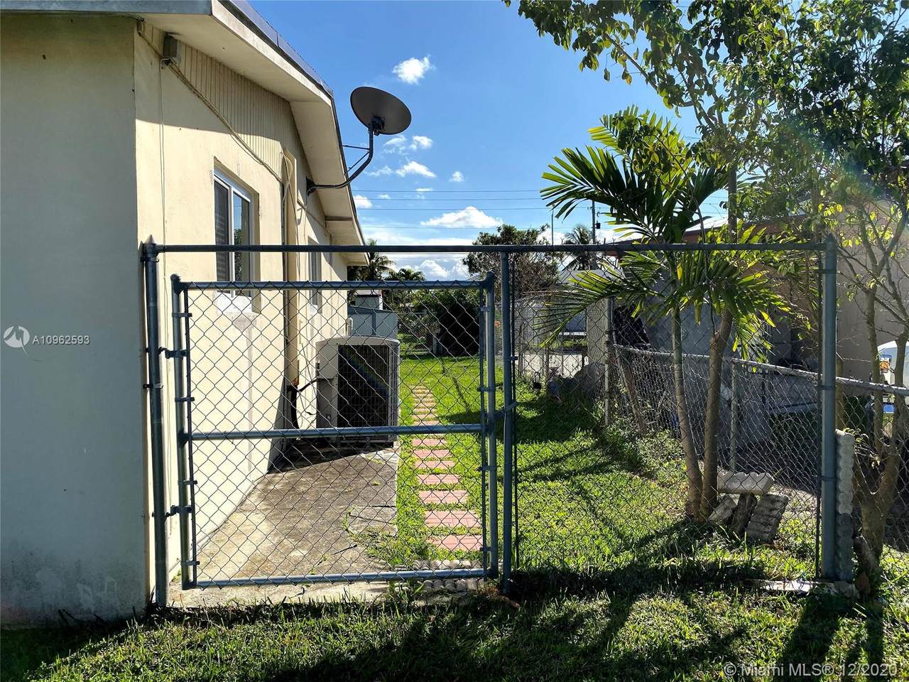 11870 183rd St. - Photo 1