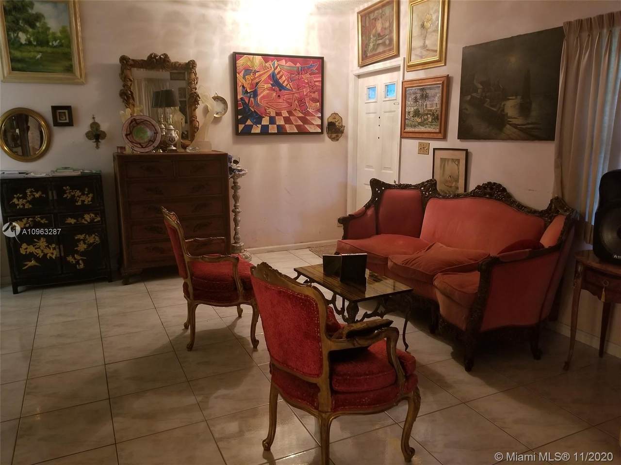280 Hemingway Cir - Photo 1
