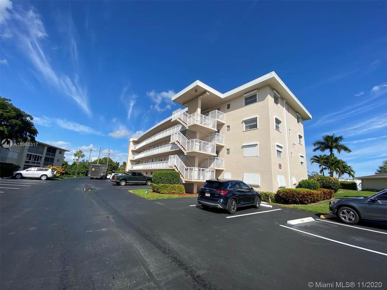 2728 Garden Dr N - Photo 1