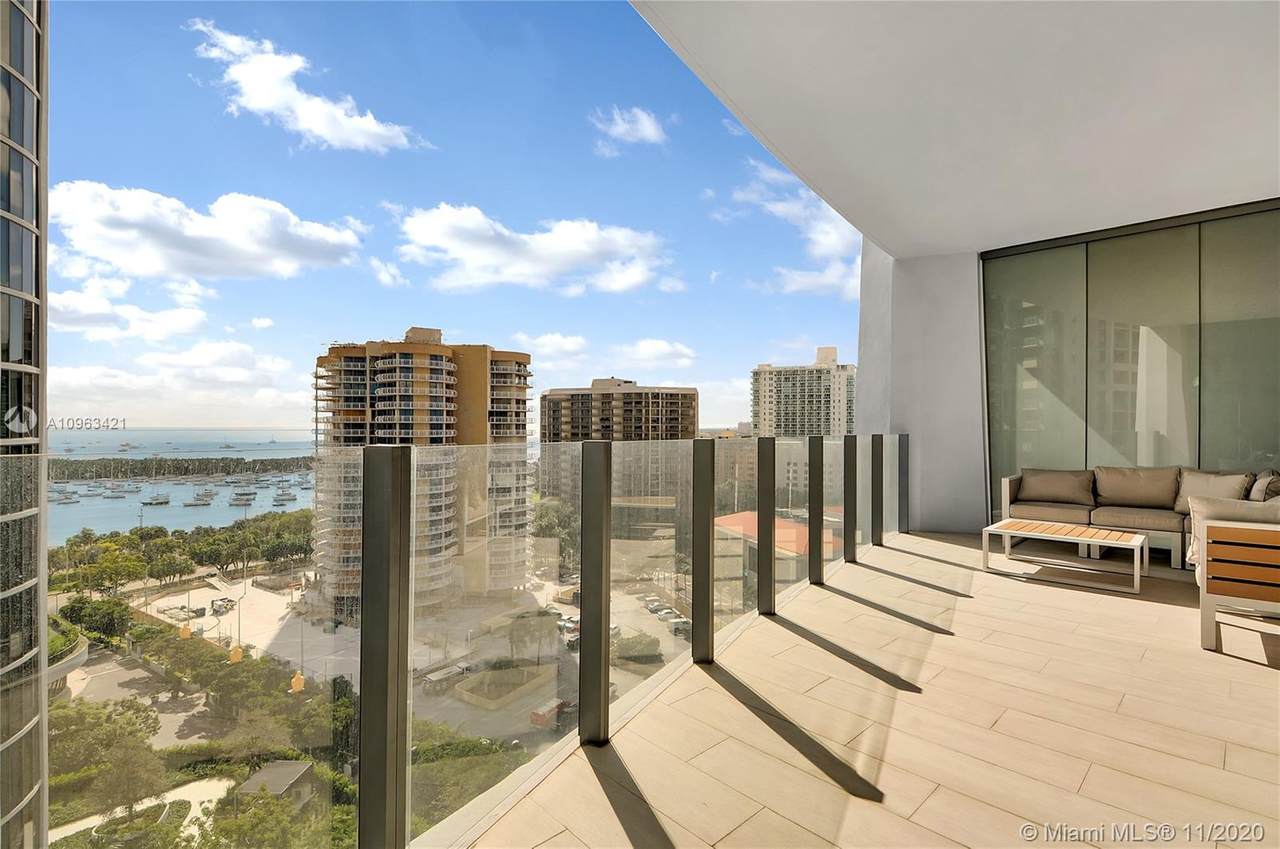 2831 Bayshore Dr - Photo 1