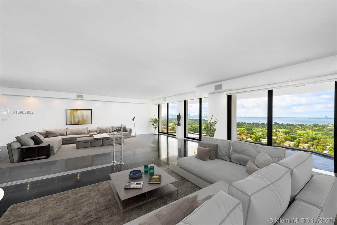 5500 Collins Ave - Photo 1