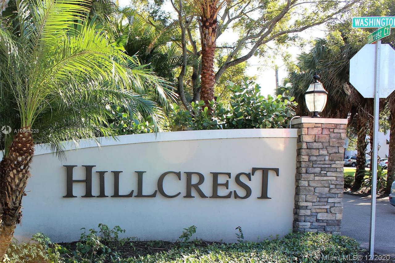 1001 Hillcrest Ct - Photo 1