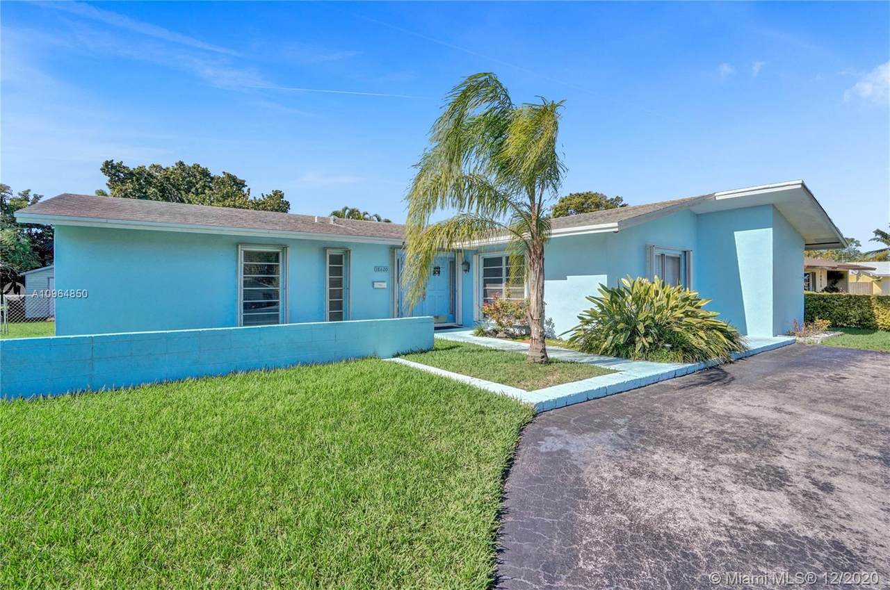 18620 92nd Ave - Photo 1