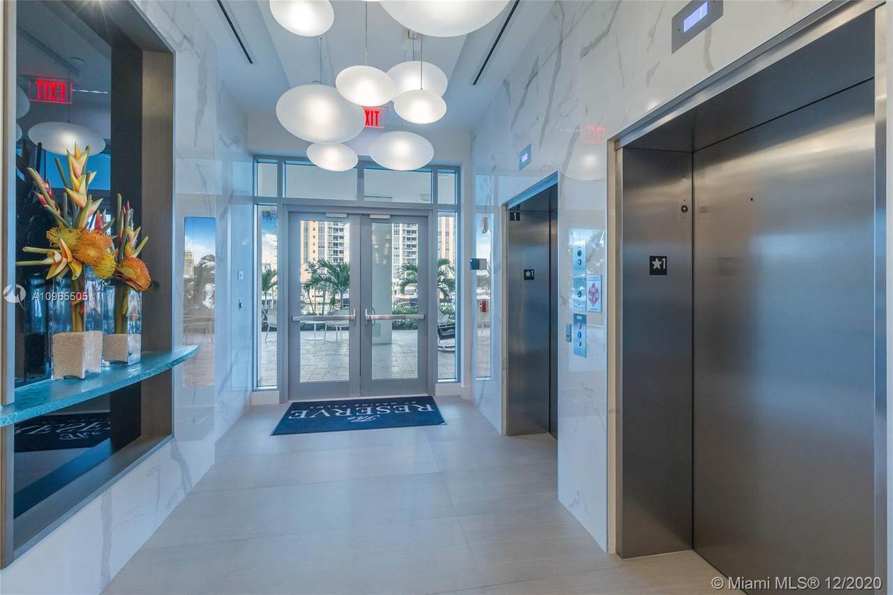 17111 Biscayne Blvd - Photo 1