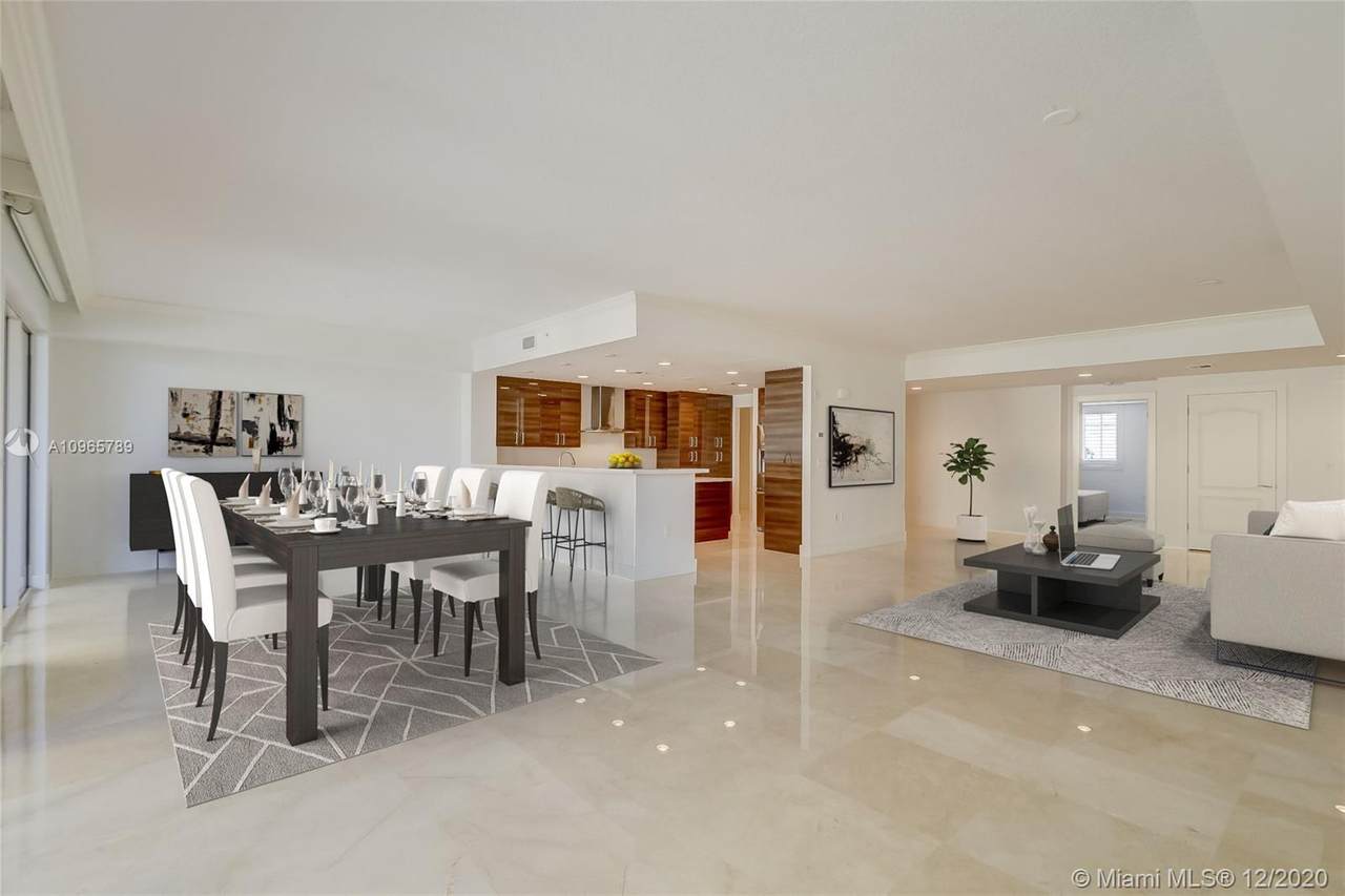 3415 Ocean Dr - Photo 1