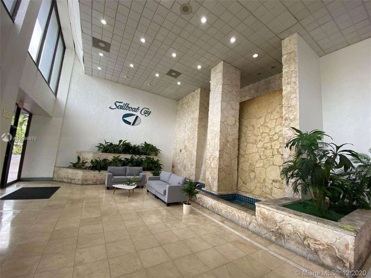 13499 Biscayne Blvd - Photo 1