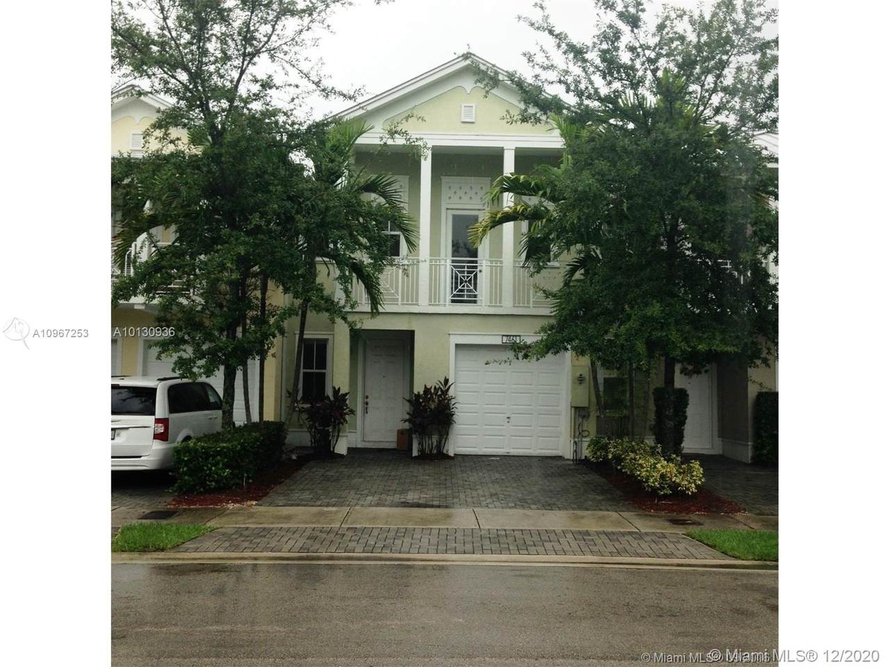 7461 114th Ct - Photo 1