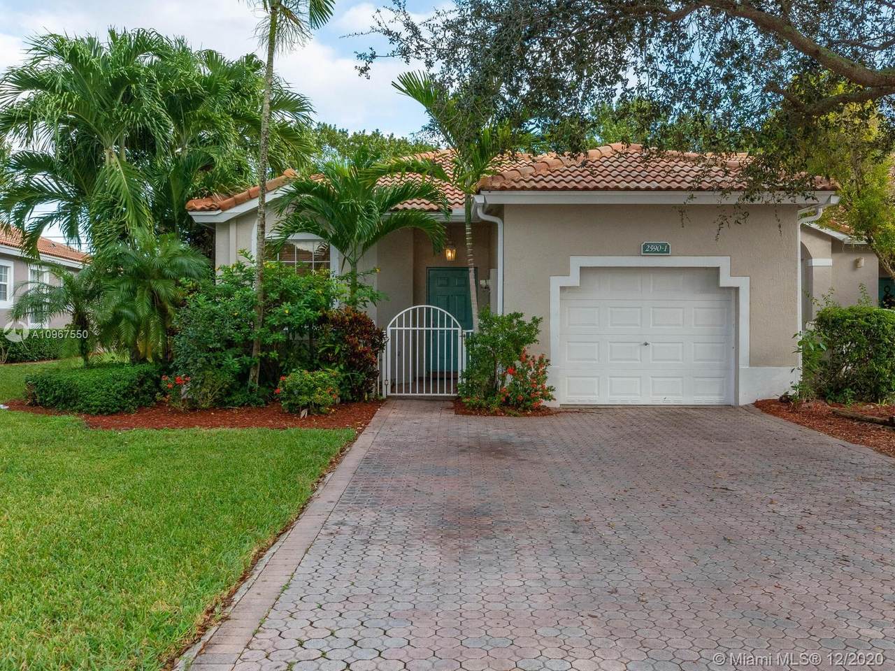 2590 Aragon Blvd - Photo 1