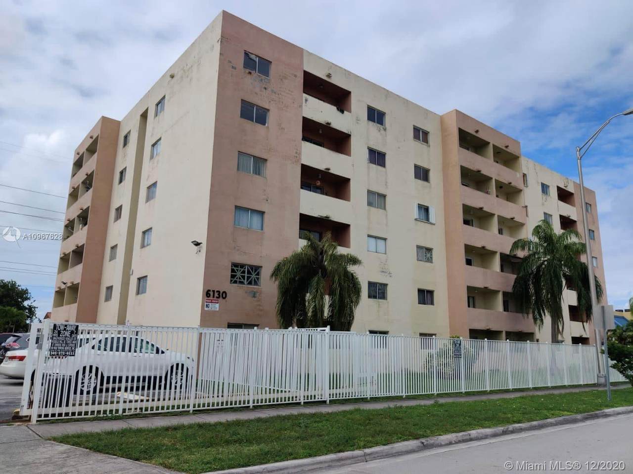 6130 21st Ct - Photo 1