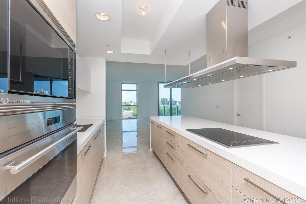 17301 Biscayne Blvd - Photo 1