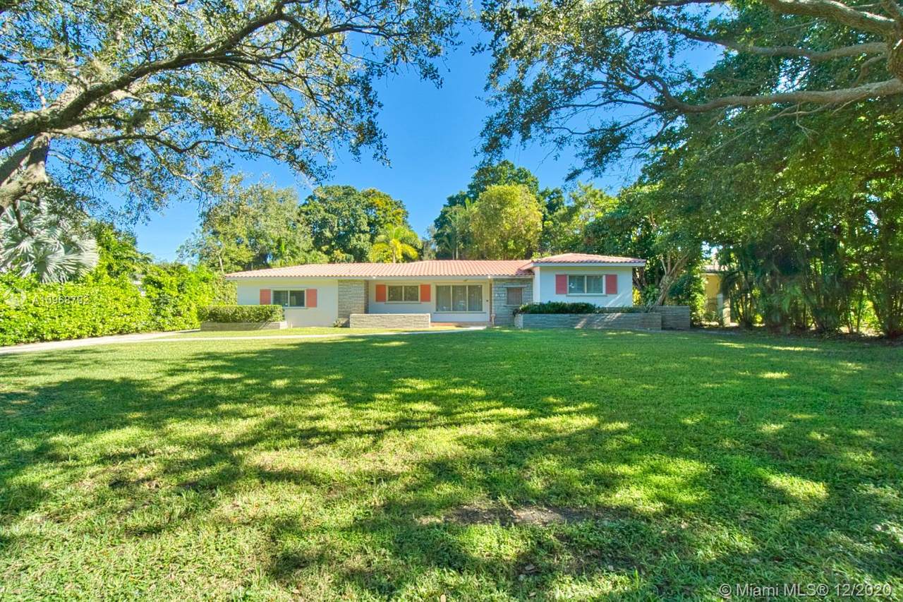 7801 Altamira St - Photo 1