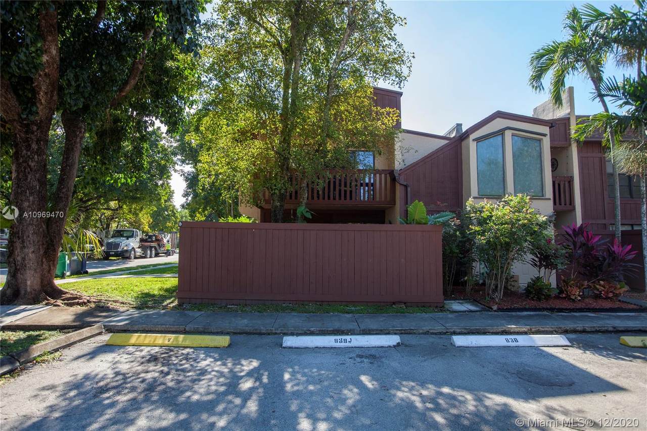 6547 116th Pl - Photo 1