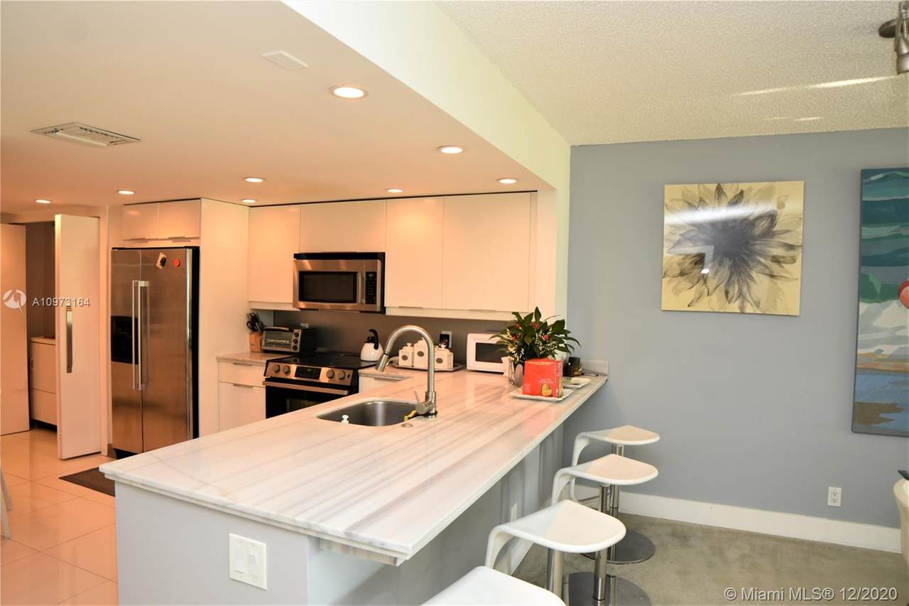 802 Cypress Blvd - Photo 1