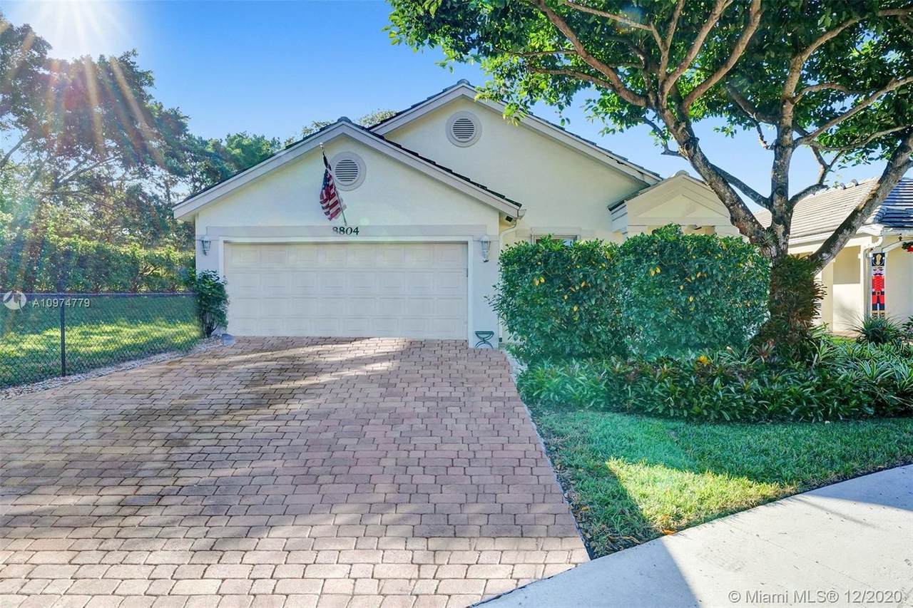 8804 Lake Park Cir S - Photo 1