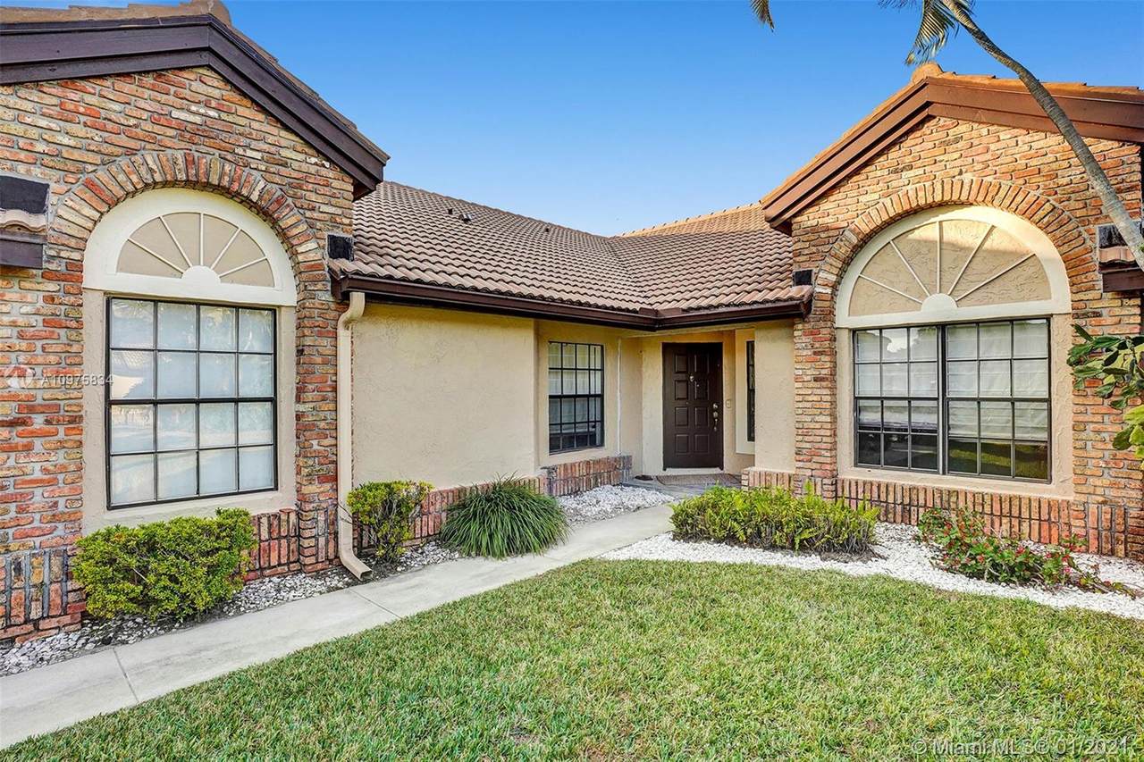 8062 Cassia Dr - Photo 1