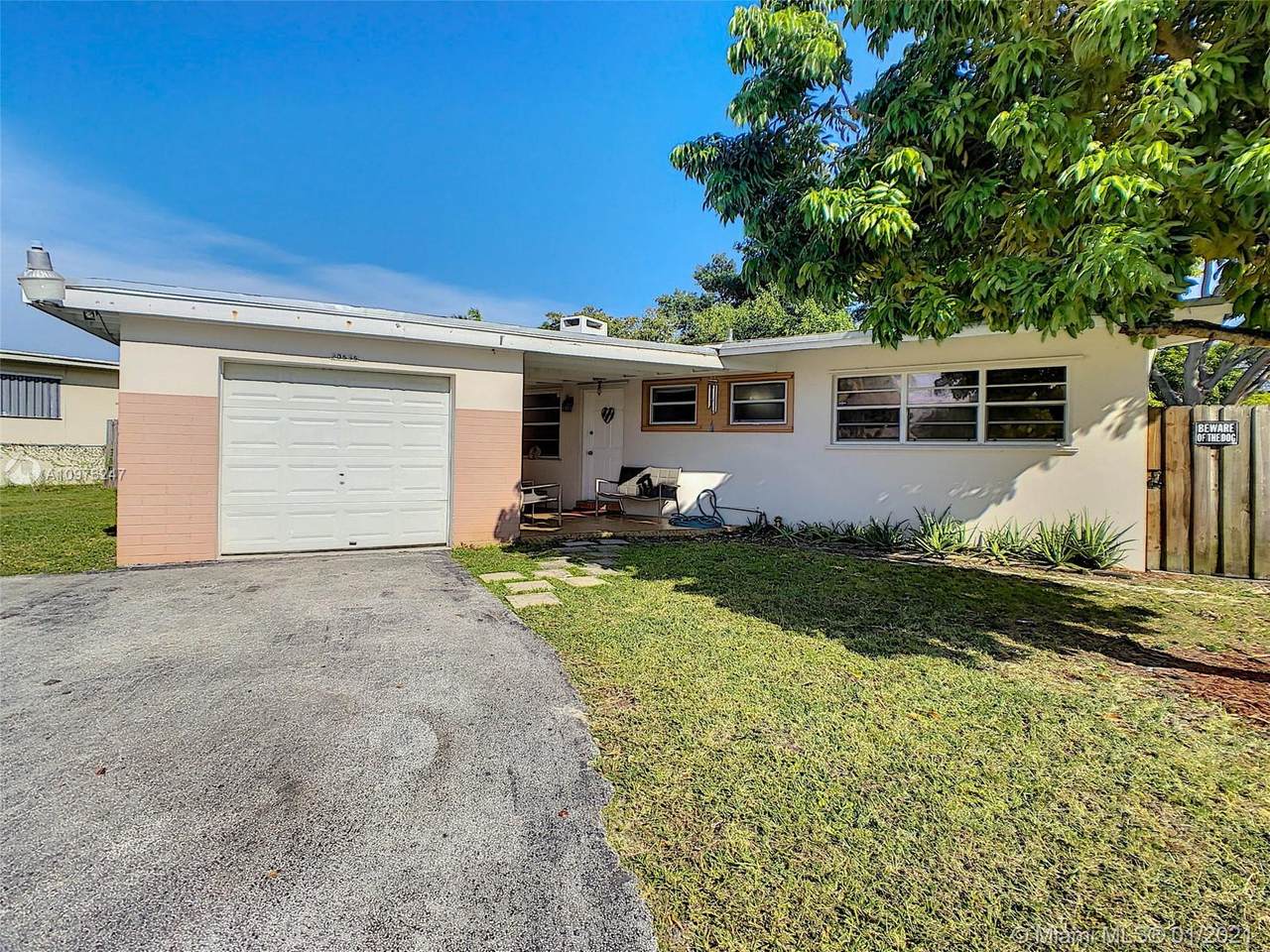 20535 Jacaranda Rd - Photo 1