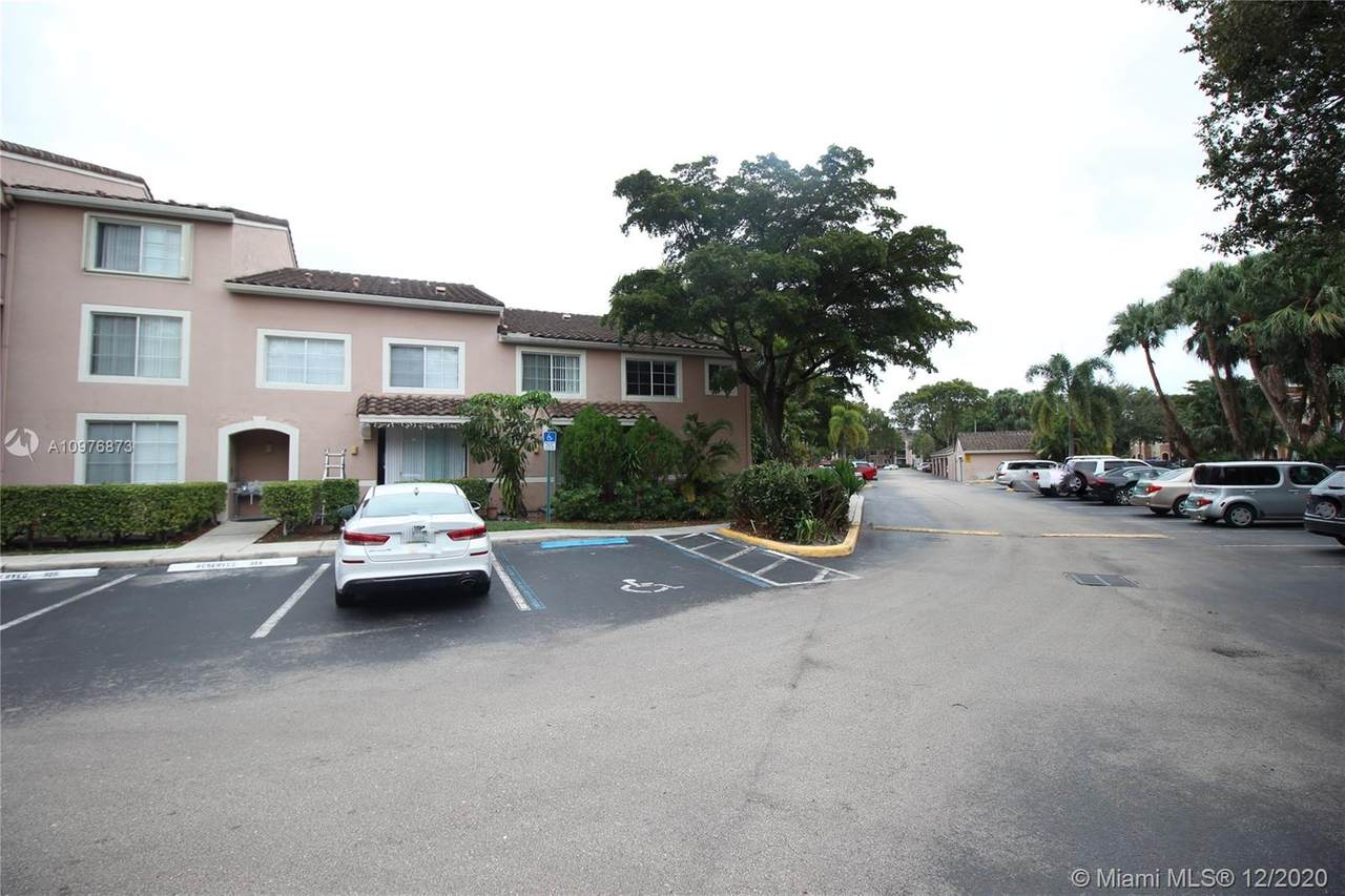 12154 Saint Andrews Pl - Photo 1