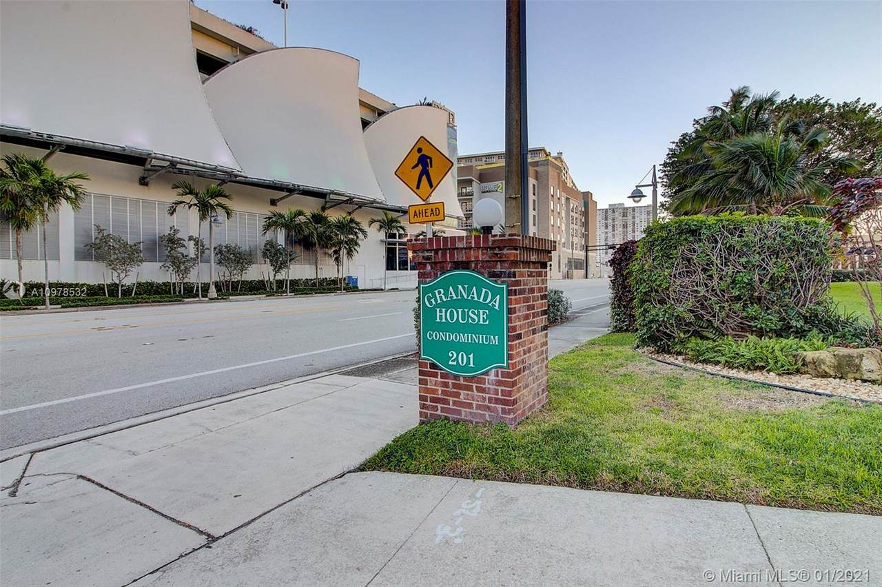201 Ocean Blvd - Photo 1