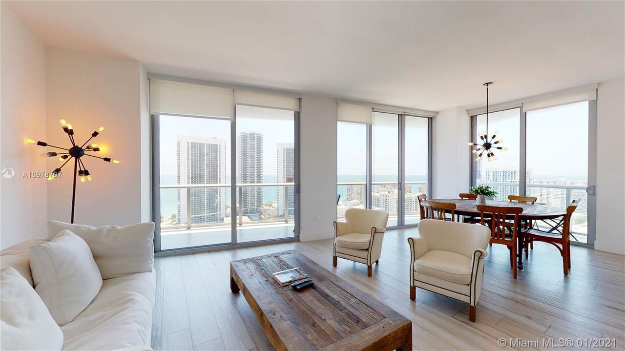 2600 Hallandale Beach Blvd - Photo 1