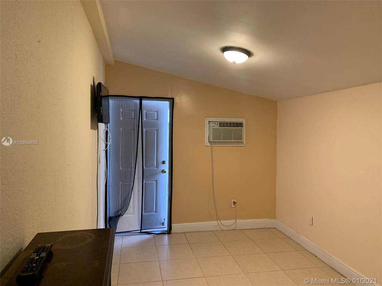 1432 182nd St - Photo 1