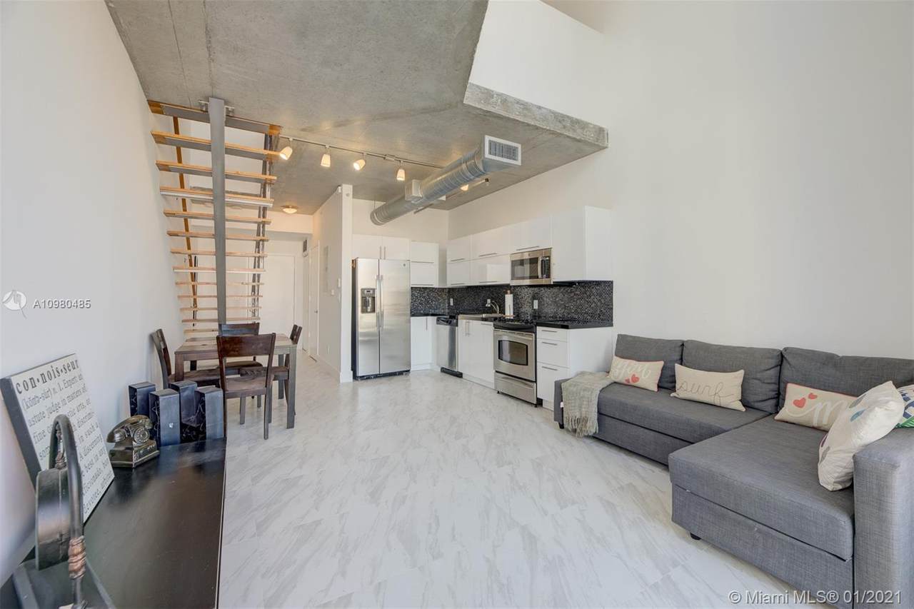690 1st Ct - Photo 1