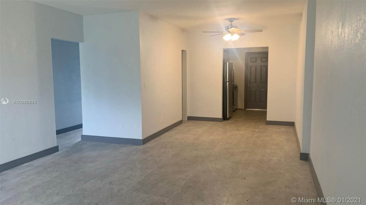 141 Shore Dr - Photo 1