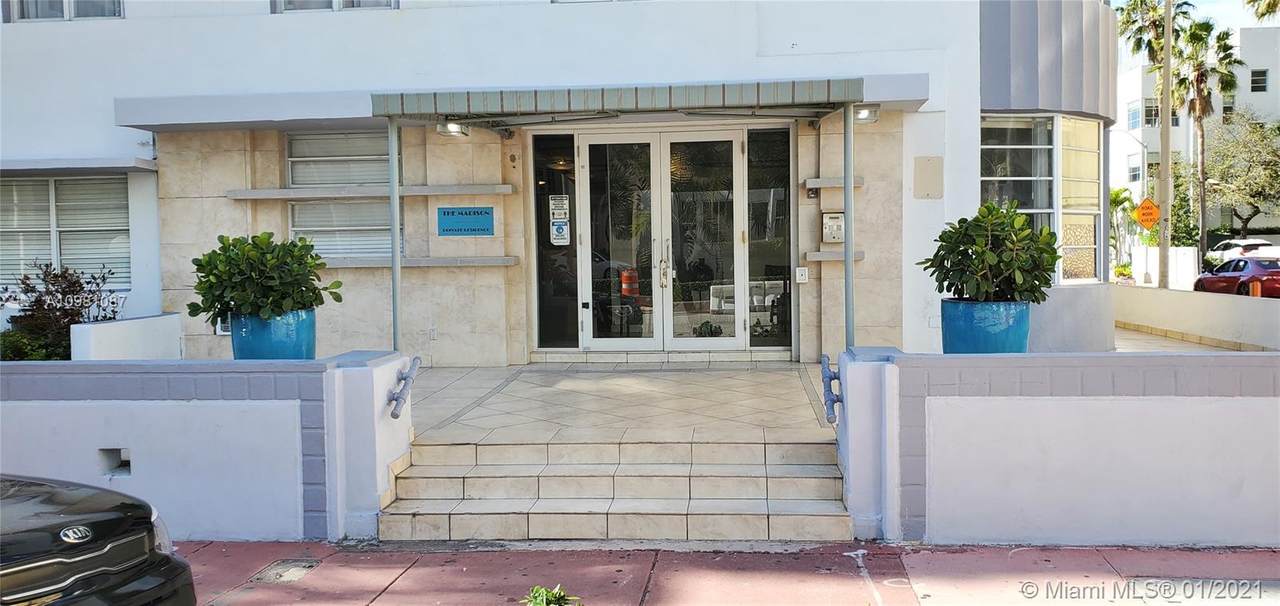 3030 Collins Ave - Photo 1
