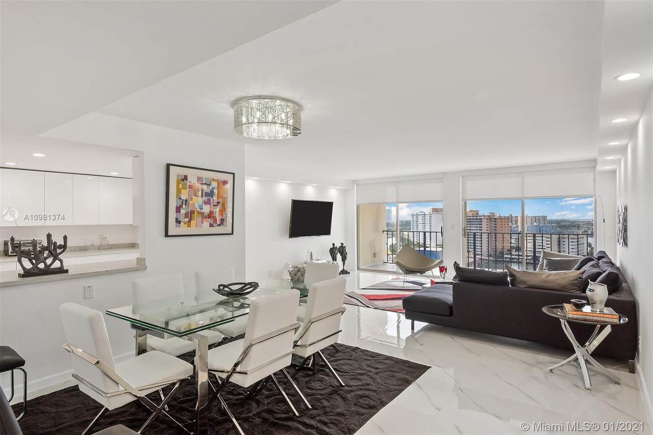 1880 Ocean Dr - Photo 1