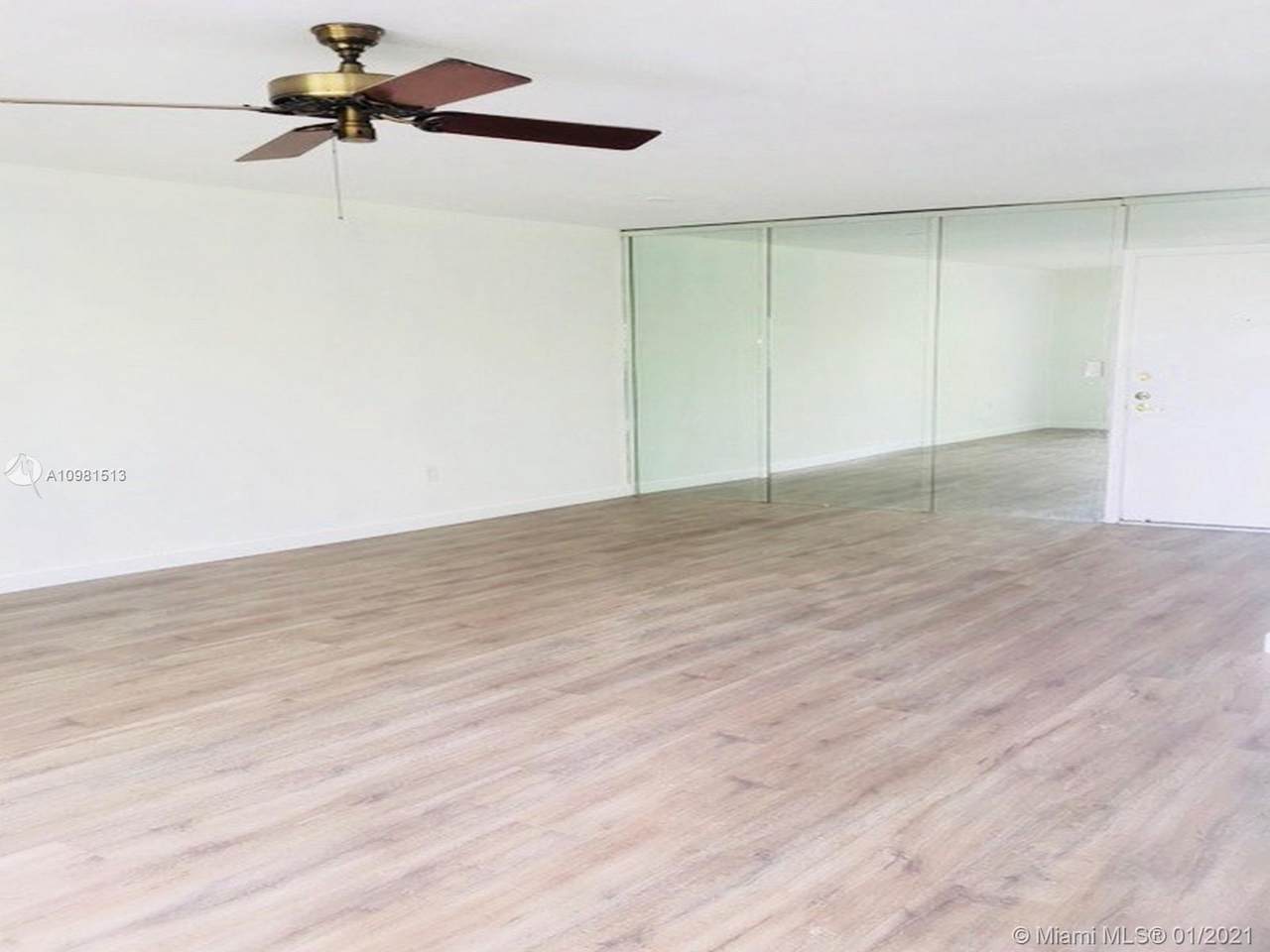 8335 72nd Ave - Photo 1