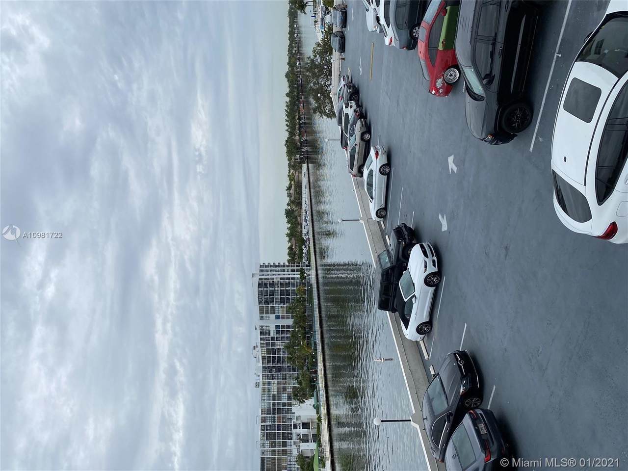 3000 Ocean Dr - Photo 1