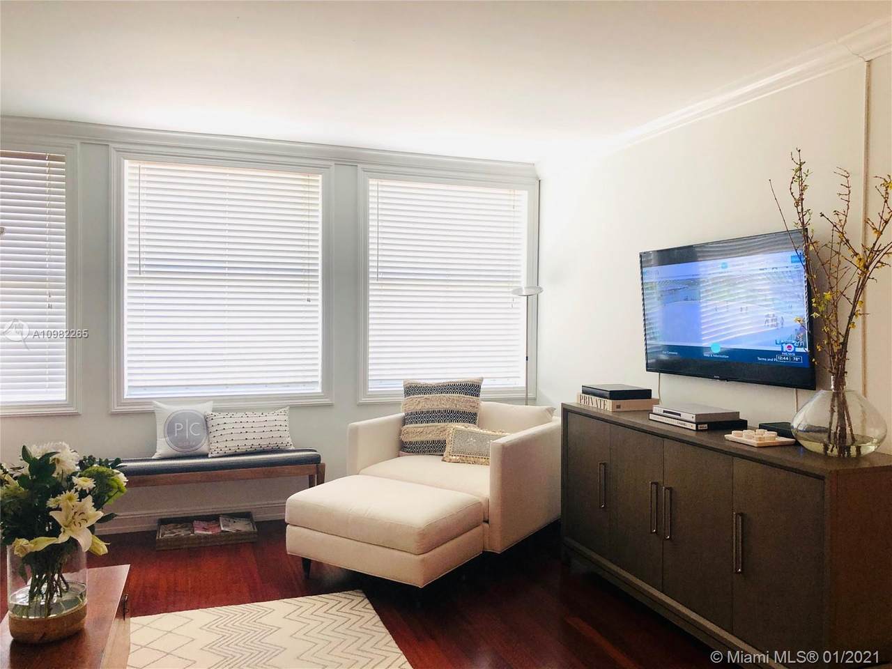 700 Biltmore Way - Photo 1