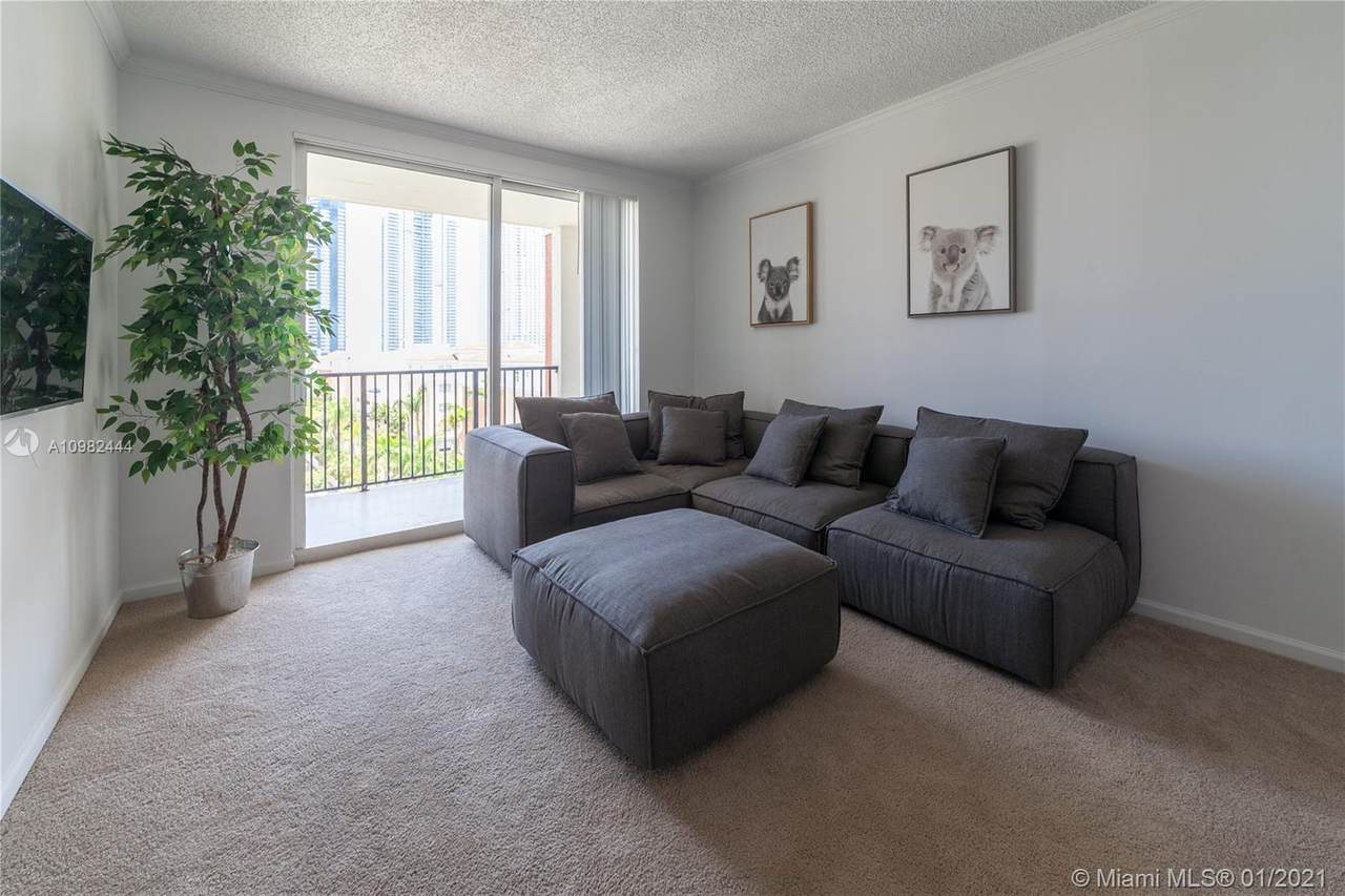 17100 Bay Rd - Photo 1