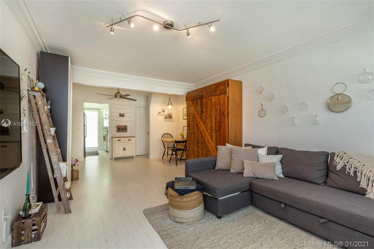 1228 Pennsylvania Ave - Photo 1
