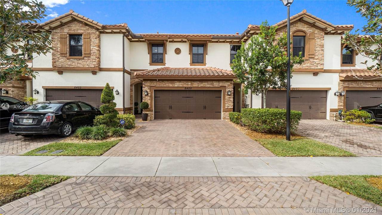8405 Lakeview Trl - Photo 1