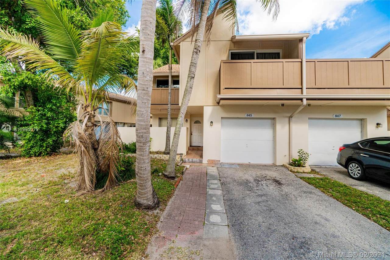 845 80th Way - Photo 1