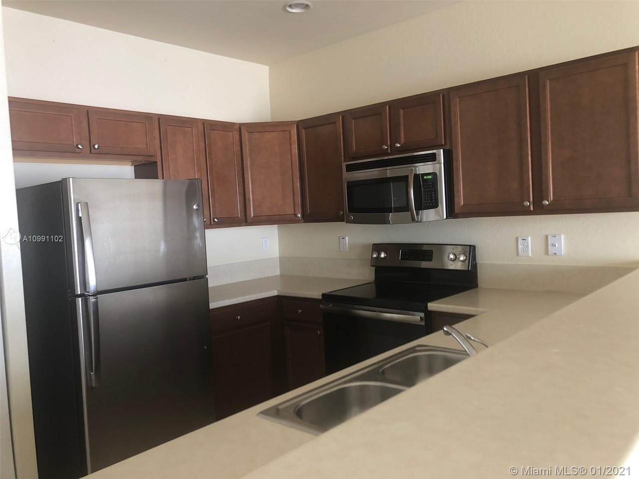8887 35th Ct - Photo 1