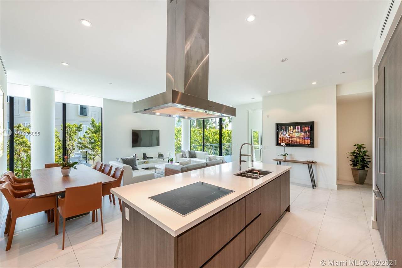 101 Sunrise Dr - Photo 1