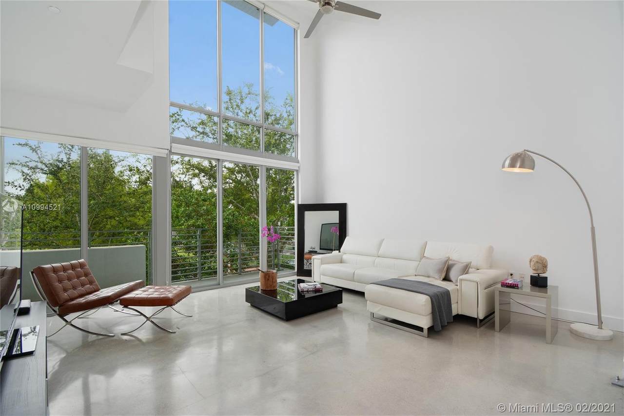 163 Shore Dr - Photo 1