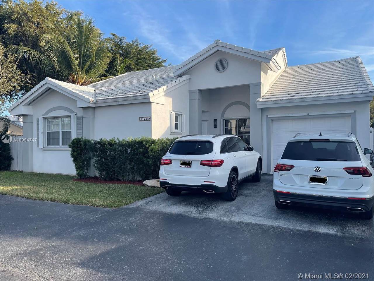 11234 62nd Ln - Photo 1