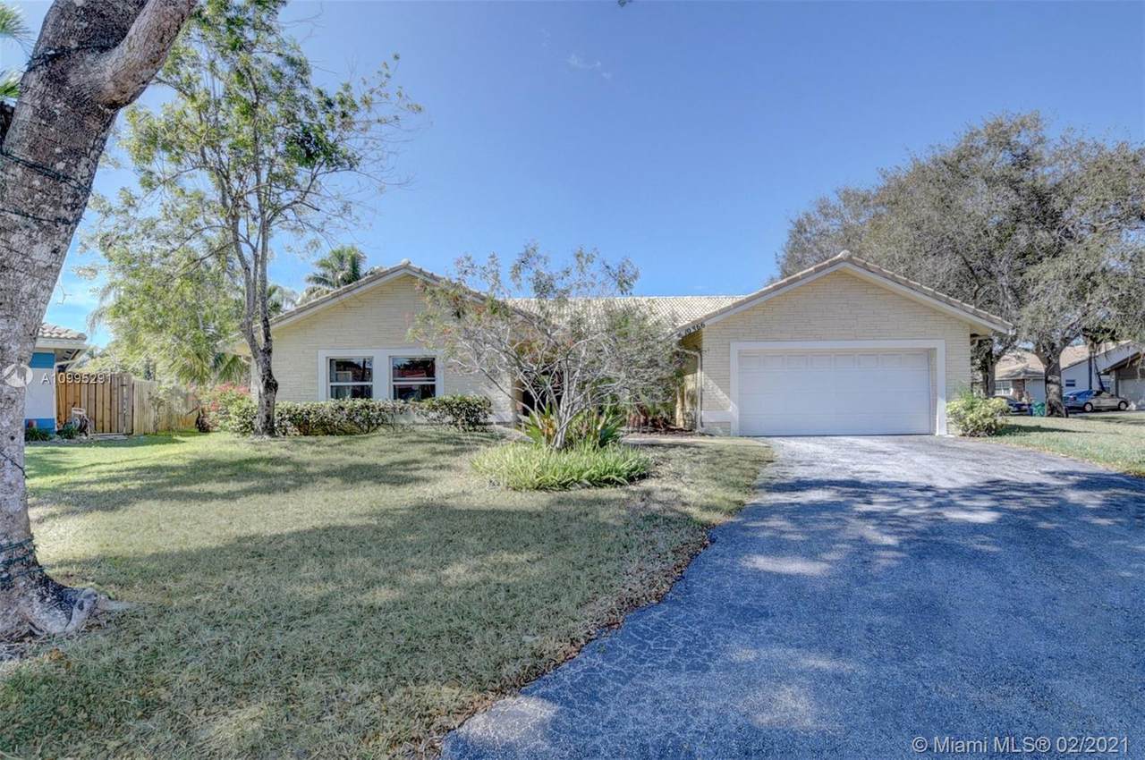 10866 7th St - Photo 1