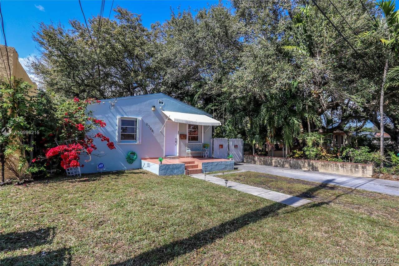 2308 60th Ct - Photo 1