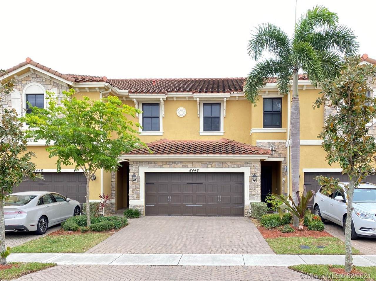 8444 Lakeview Trail - Photo 1