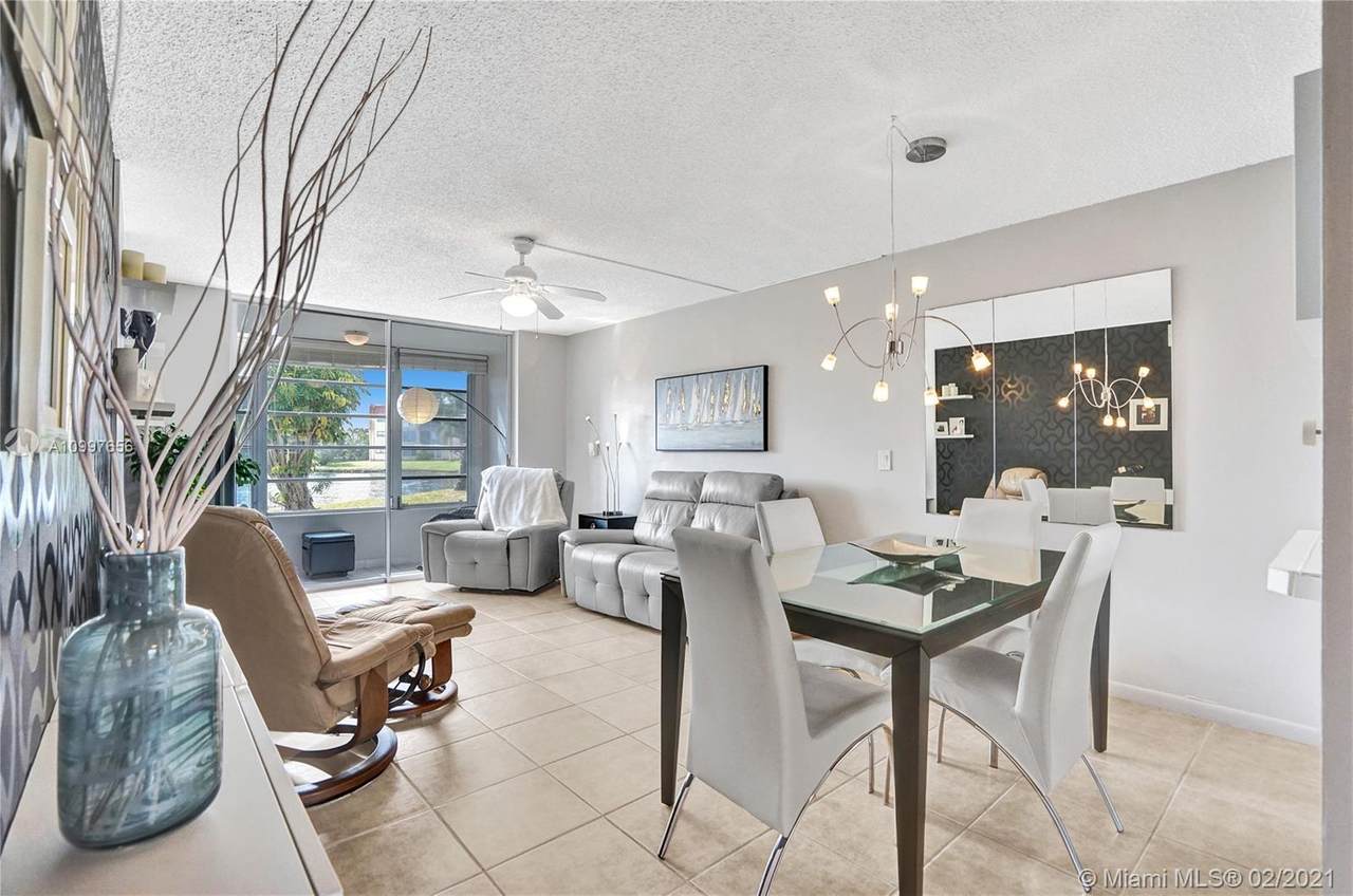 2731 Pine Island Rd - Photo 1
