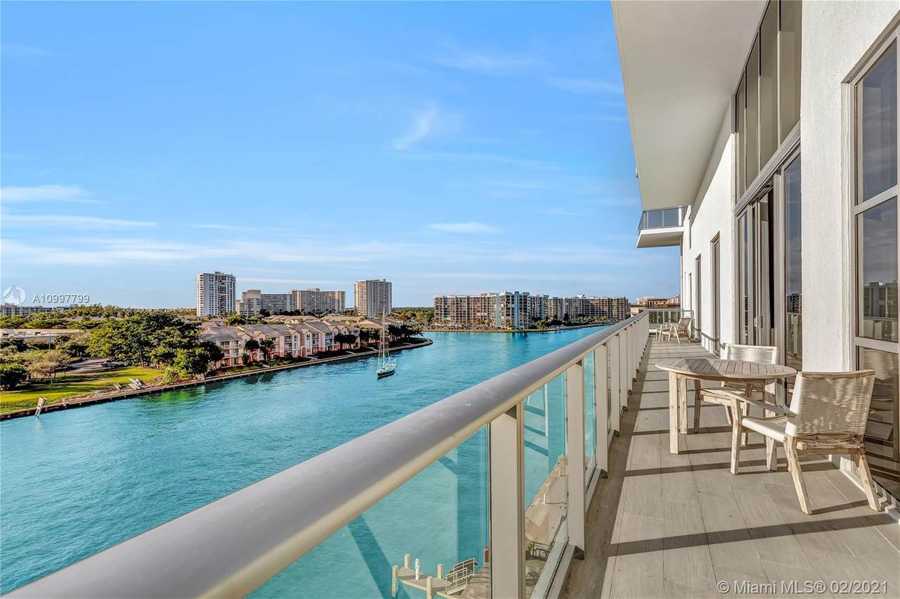 4010 Ocean Dr - Photo 1